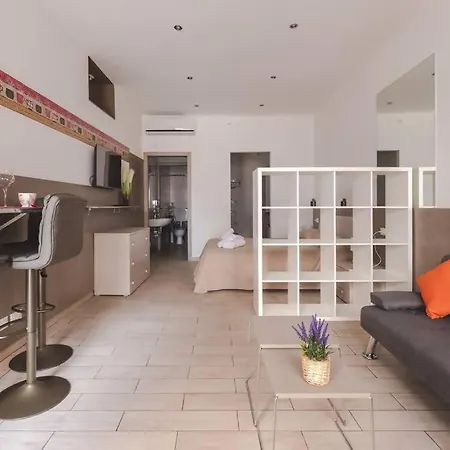 דירה Coffeeart Loft